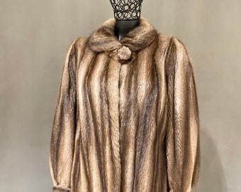 Muskrat Fur Coat, Vintage Muskrat Coat, Preloved Fur Coat, Soft Fur Coat, Handmade, Womens Fur Coat, Genuine Leather Jacket, Size M/L