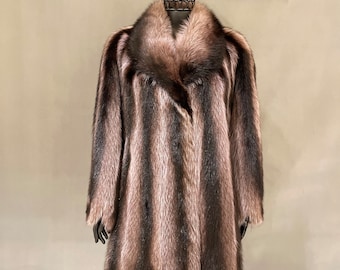 Vintage Raccoon Fur Coat Rare Purple Nuance Handmade Luxury Fur Coat Size XL 2XL