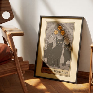 Trois des affiches de tarot de chats Pentacles | Impressions d'art de cartes de tarot sur le thème des chats | Poster imprimable déco pour les amoureux des chats