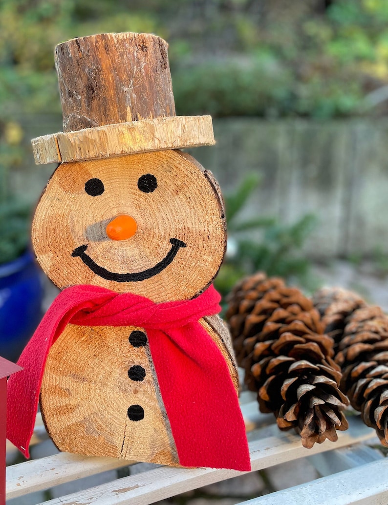 Schneemann aus Holz, Winterdeko, Weihnachtsdeko, Gartendekoration