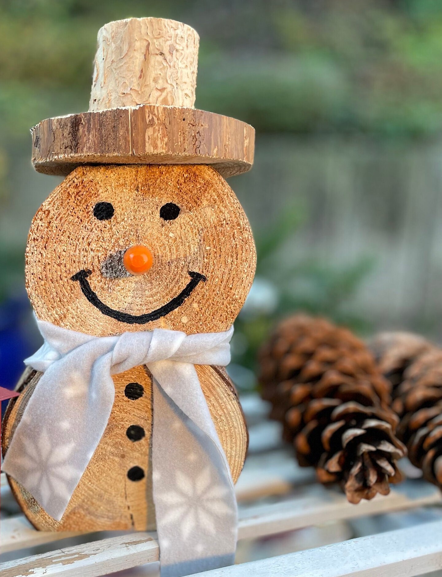 Schneemann aus Holz, Winterdeko, Weihnachtsdeko, Gartendekoration