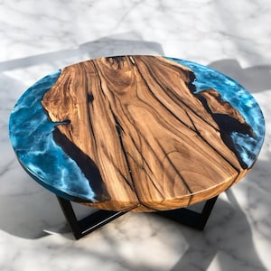 Runder Couchtisch mit Epoxidharz-Beistelltisch: Mid-Century Modern