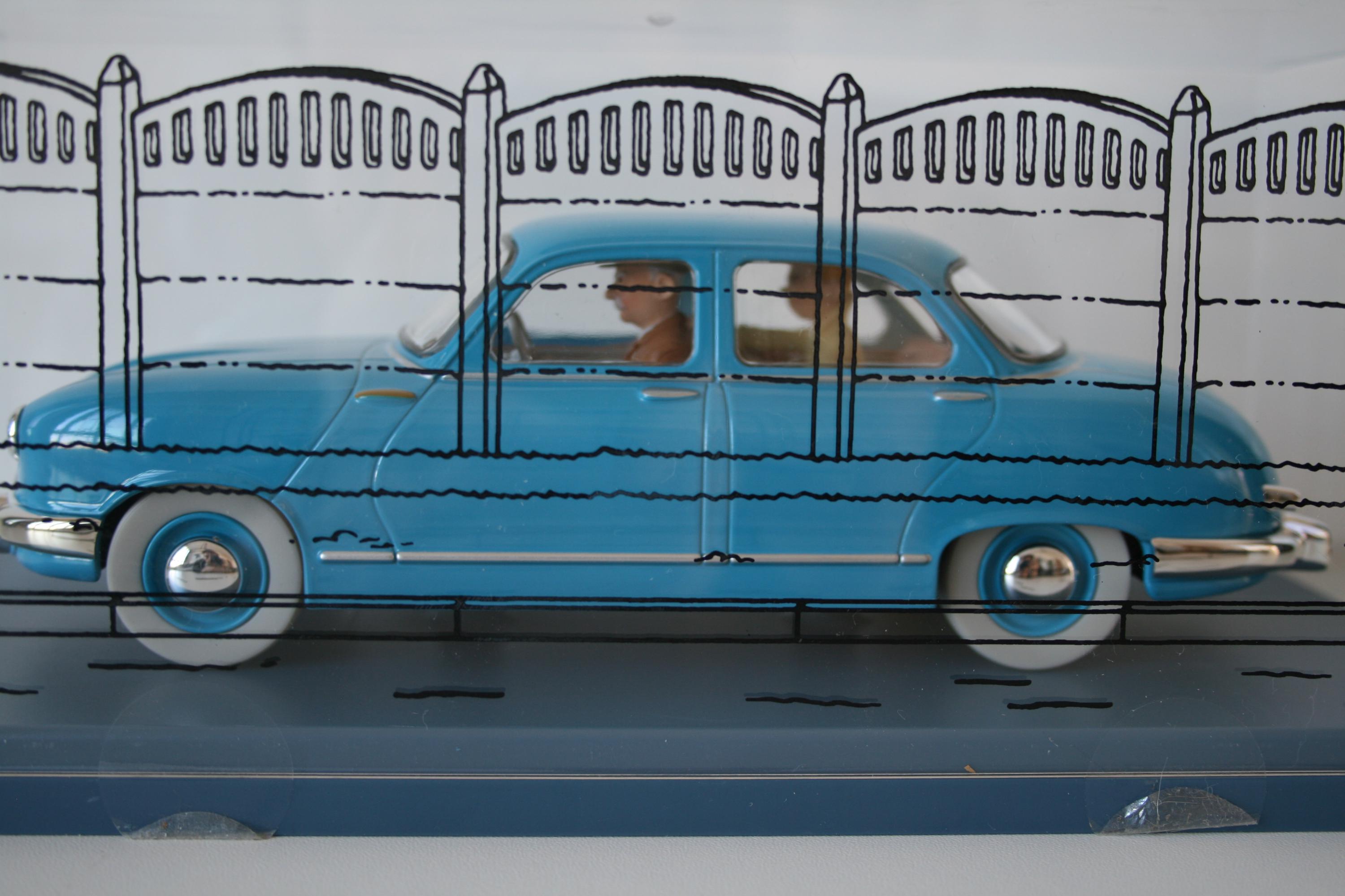 Voiture Tintin 1/24 Taxi Panhard Dyna Z 30 Coke, Ixo, Comme Neuf Avec Livret