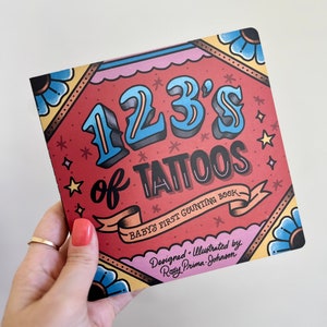 Libro de cartón "123 tatuajes para bebés" - Regalo infantil - Tapa dura - Un regalo original - Ilustración personalizada, estilo tatuaje tradicional americano