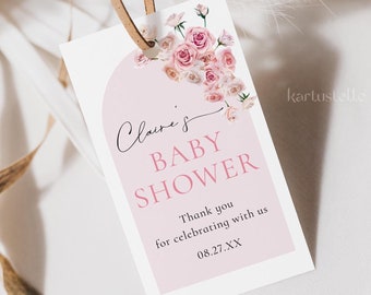 Op de afbeelding: Roze en witte baby shower-bedankkaart met een bloemenontwerp en de tekst "Claire's Baby Shower Bedankt voor het vieren met ons 08.27.XX"