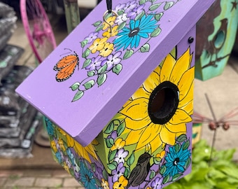 Buds & Birds Hand-Painted Birdhouse – Sunflowers, Blue Blossoms ansd Garden Bird – Outdoor Ready