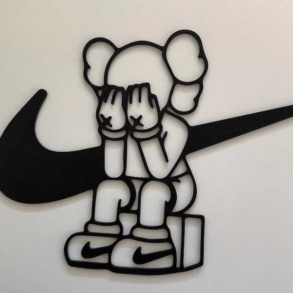 Art Mural Unique Collaboration Nike X Kaws, Pièce Décorative Noire 2D pour Intérieur Moderne