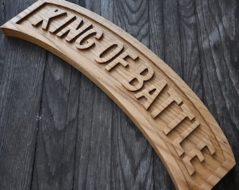 King Of Battle Wood Tab 20” Wall Mounted Red Oak