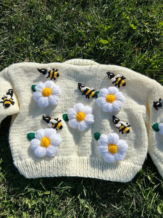 Handmade Knit Flowers Crop Cardigan,chunky Bee Daisy Sweater 