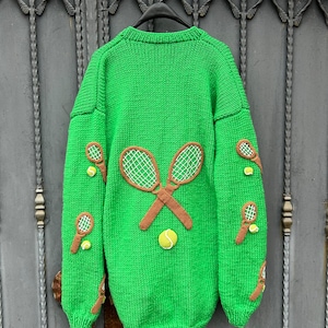 Handgefertigte Tennisjacke: Handgefertigter Oversize Unisex Pullover