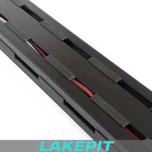 8mmスロットのシムレーシングリグ用ケーブルカバー - アルミプロファイル上のケーブル管理用カバー