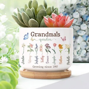 Personalized Grandma&#39;s Garden Ceramic Plant Pot, Custom Birth Month Flowers Pot, Gift For Grandma, Mother&#39;s Day Gift