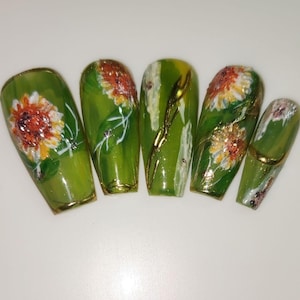 Sunflower Oil painting Design Press On Nails|Hand-Painted Premium Reusable Nails|Charm Fake Nails|Summer Nails Manicure|Green Nails|Gift