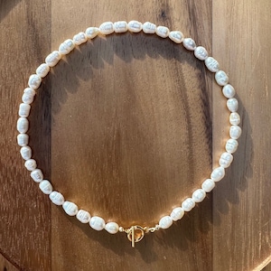 Freshwater curated pearl choker | Handmade with beautiful pearls toggle clasp | Pearl necklace | 14.5” length