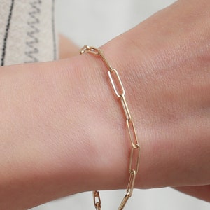 14K Solid Gold Paperclip Bracelet / Minimalist Bracelet  / Rectangle Link Bracelet / Oval Link Chain Bracelet / Gift for Her