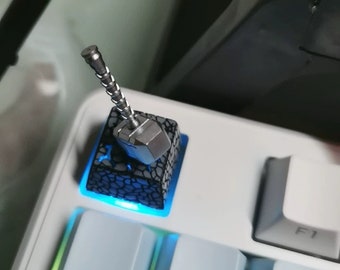 Thor's Hammer-toetskapje: handgemaakte harsmagneet - mechanische toetsenbordkunst