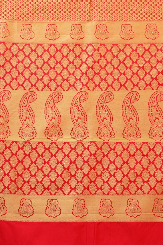 2 Gram Gold Kancheepuram Silk Saree: Handloom Zari Bridal Pattu