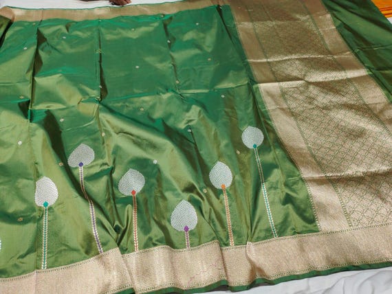 Green Tissue Silk Saree | Silver Zari Kadhwua Handloom, Banarasi