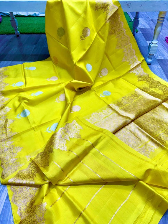 Buta Zari Silk Saree, Handloom Banarasi Paithani Border Weaving