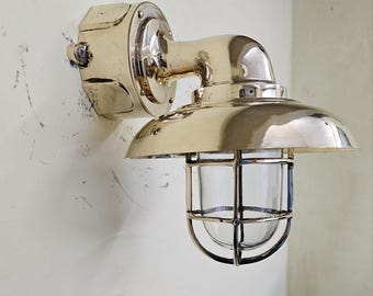 Kinkiet ścienny w stylu marynistycznym z litego mosiądzu z klatką – Vintage Marine Light