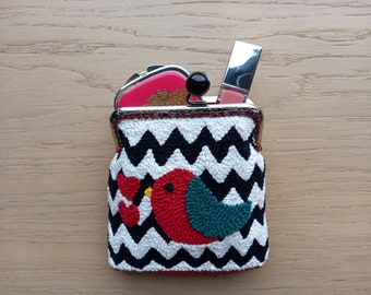 Black Bird Punch Needle Purse, Handmade Embroidered Bag , Embroider Purse, Personilised Kiss Lock Coin Pouch, Coin Holders, Gift For Mom