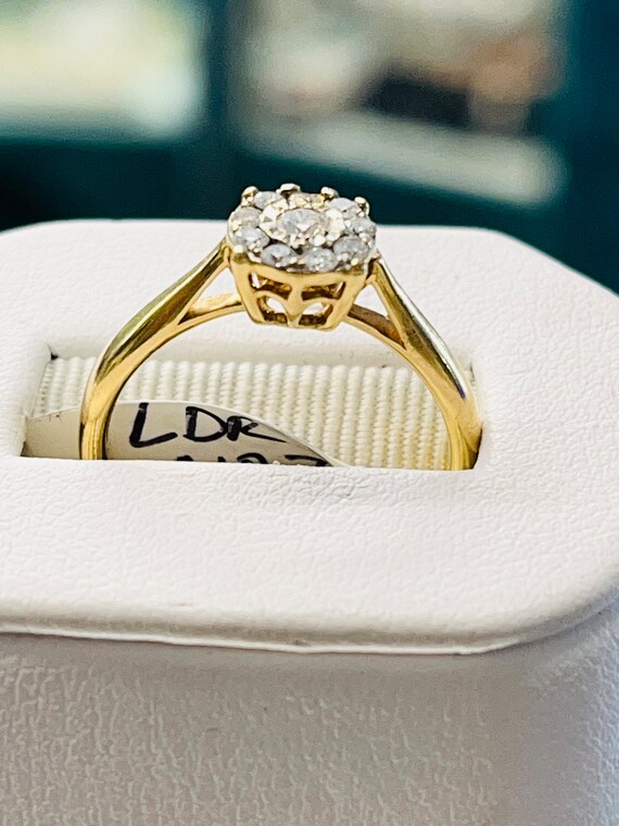 18k Yellow Gold Round Diamond Daisey Cluster Ladies Ring(18007)