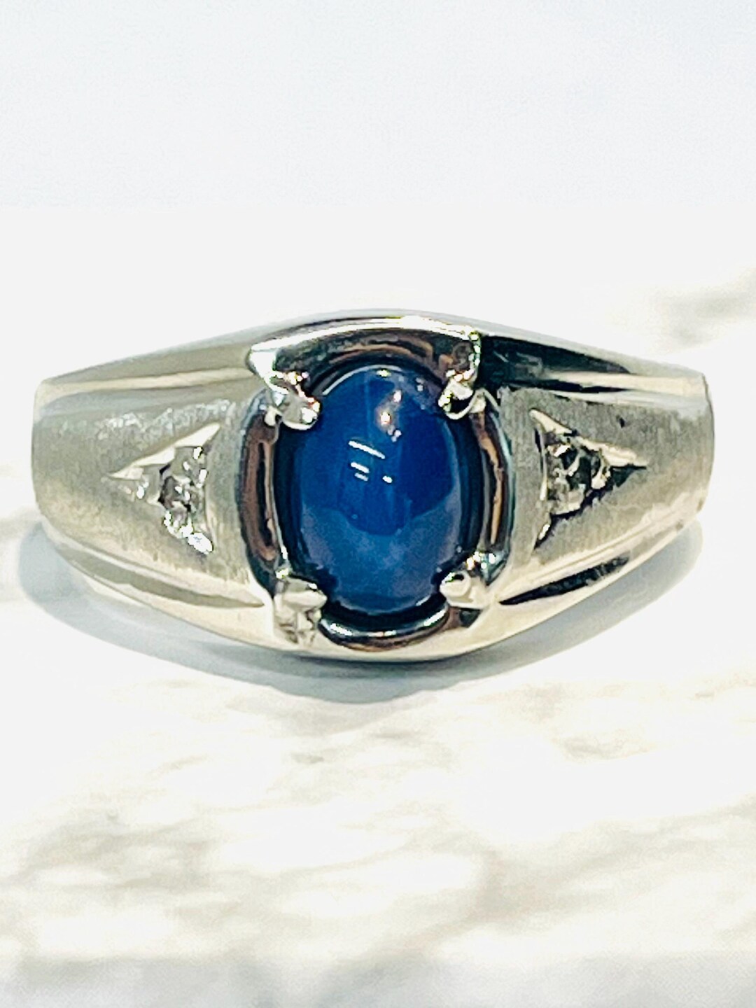 14k White Gold Mens Oval Sapphire Star With Daimond Accents Pinky Ring ...