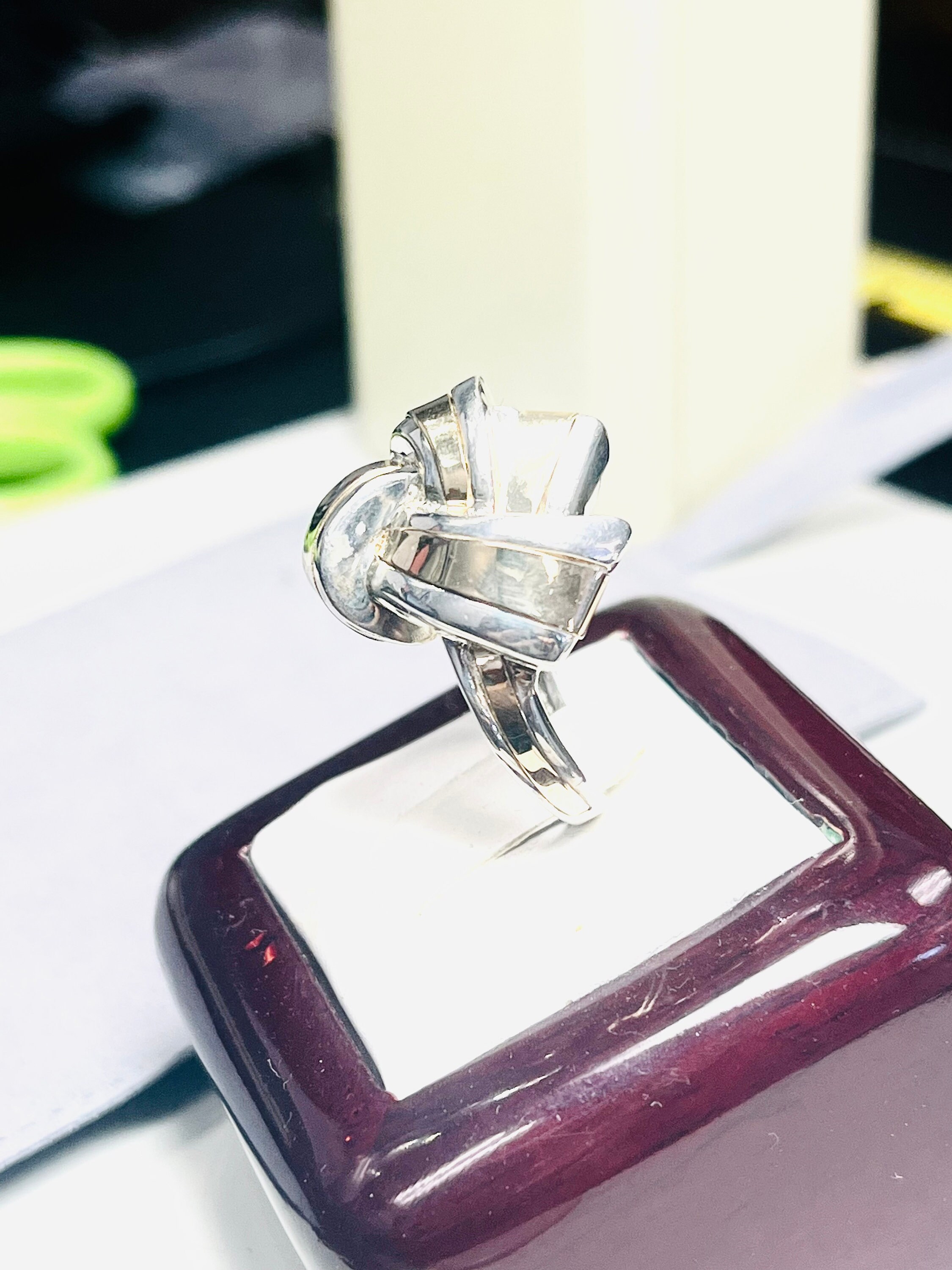 ●VVV● Silver 925 Big Ribbon Ring Ring 23SSRG034SGF DHgate.com:925 Sterling Silver Classic Big Bow Zircon Ring