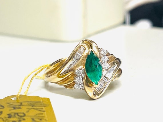 14k Yellow Gold Marquise Emerald and Diamond Bagu… - image 3