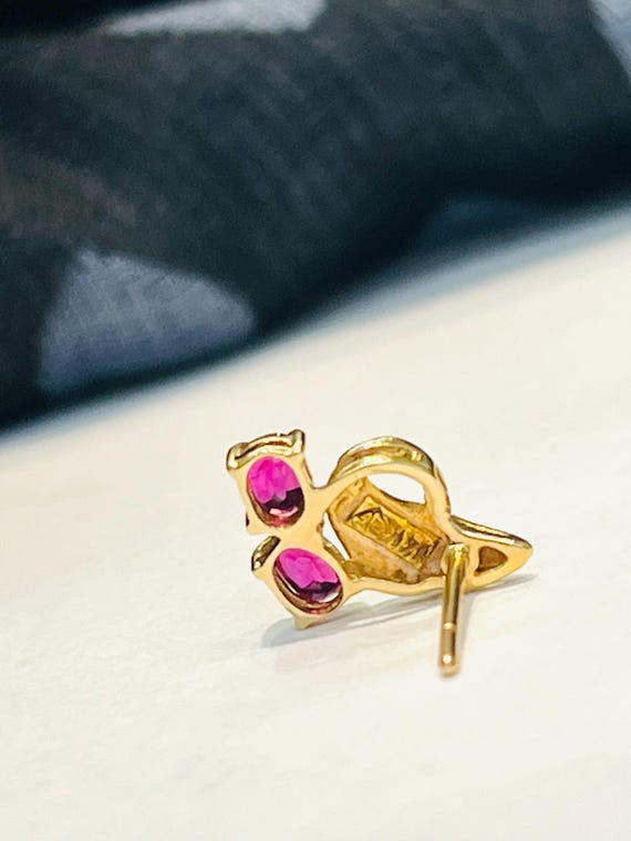 14K Yellow Solid Vintage Gold Oval Ruby Flower Sw… - image 3