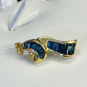 14k Yellow Gold Sapphire Baguette Fancey Wave Charm Pendant
