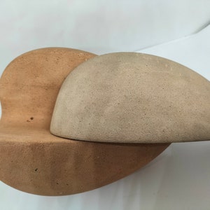 Scultura in pietra di Candido Fior, scultore italiano, anni '80
