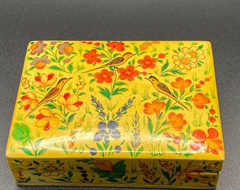 Vintage Hand Made in Kashmir India Hand Painted Paper Mache Lacquered Trinket Box