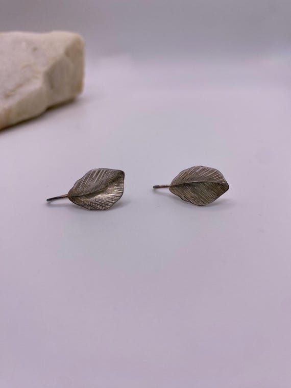 Sterling Silver Pierced Dangling Leaf Earrings by… - image 2