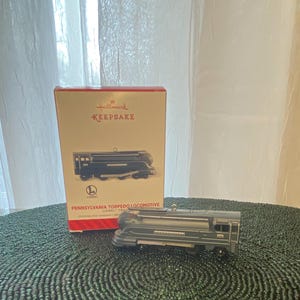 Hallmark Keepsake Pennsylvania Torpedo Locomotive Lionel Train Ornament with box