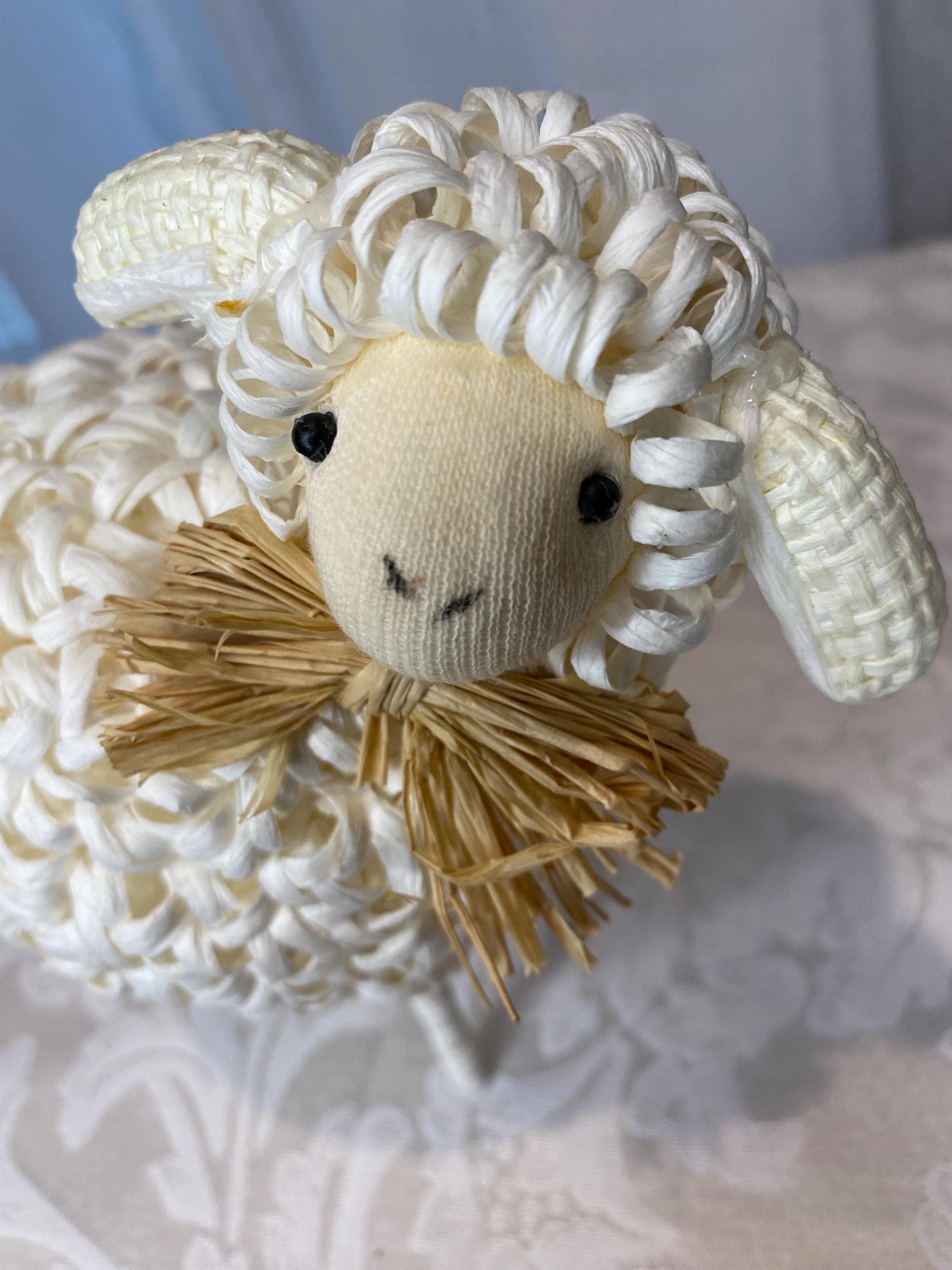 1990s Vintage Set of 3 Farmhouse Woven Sheep Rustic Raffia Lamb