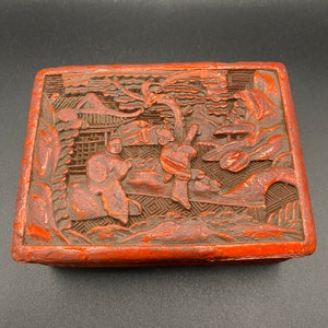 Antique Hand Carved Chinese Red Cinnabar and Lacquer Trinket Jewelry Box