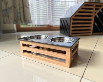 Modern Plywood Dog Bowl: Stylish Pet Feeding Dish