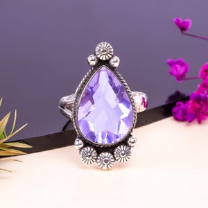 Anel de prata esterlina 925 com alexandrita, anel com pedra preciosa, anel de destaque, anel ajustável, anel feito à mão, anel de designer, presente de aniversário