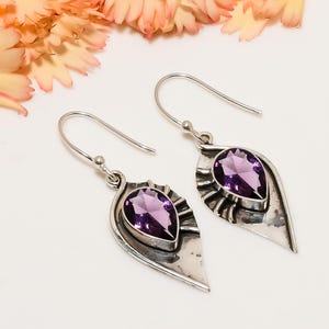 Pendiente de amatista morada en plata de ley 925, pendiente de piedra preciosa, pendiente de diseñador, pendiente hecho a mano, pendiente para mujer, pendiente hermoso