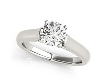 14k White Gold Round Cut Cathedral Design Solitaire Diamond Engagement Ring (1 cttw)