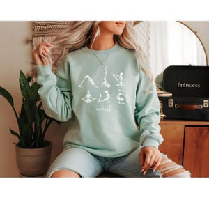 Namaste Skeletons Sweatshirt, Fall Halloween Yoga Unisex Jumper, Halloween Skeletons Top, Skeleton Print Pullover, Fall Yoga Apparel,