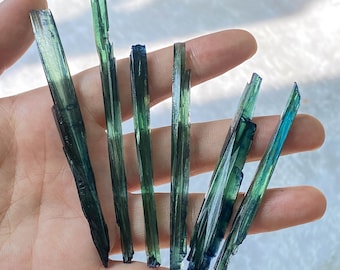 Gorgeous Green Vivianite Cluster - Death Crystal & Corpse Crystal, Natural Healing Decor, Ideal Gift for Collectors