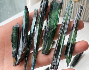 Magnifique grappe de vivianite verte - Cristaux bruts et spécimen minéral, décoration curative naturelle, cadeau idéal pour les collectionneurs