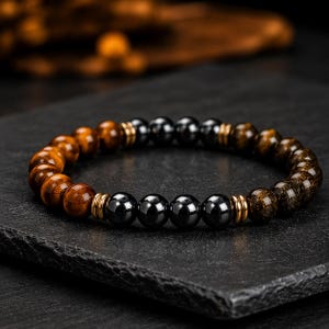 The Shield herenarmband, tijgeroog hematiet gouden obsidiaan armband, luxe drievoudige beschermingsarmband voor mannen, cadeau voor hem afbeelding 1