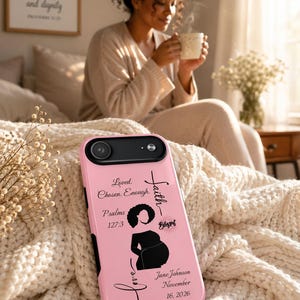Christelijk telefoonhoesje Loved Chosenough | Gepersonaliseerde nieuwe Afro-Amerikaanse moeder | Heilige Schrift, Moederdag