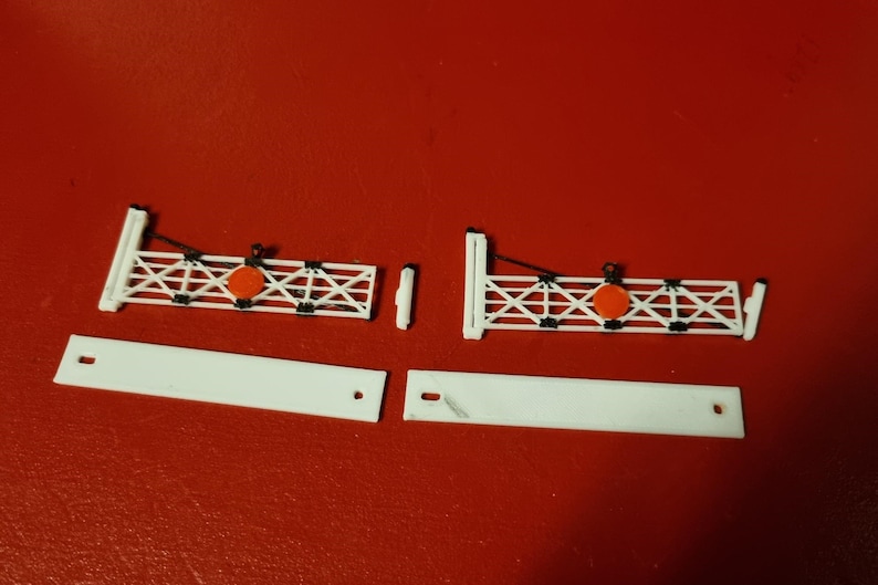 TT Gauge LEVEL CROSSING Gates 3D Printed in Black & White . - Etsy UK