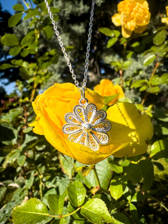 Necklaces and Pendants – Lucy Kemp Jewellery