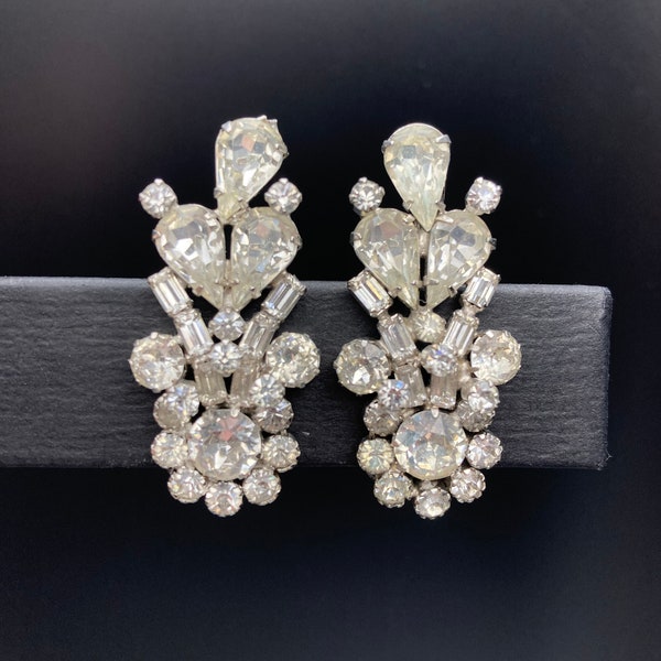WEISS VTG Signed Clear Rhinestone Floral Clip On Earrings Statement 1 7/8” Long!