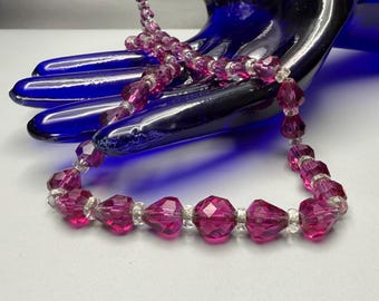 Czech Deep Fuchsia Pink & Clear Faceted Graduated Bead Necklace Vintage 17” 30g